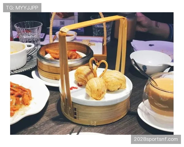 何冰娇训练完直接拎爱马仕去吃米其林，这姐活得也太爽了