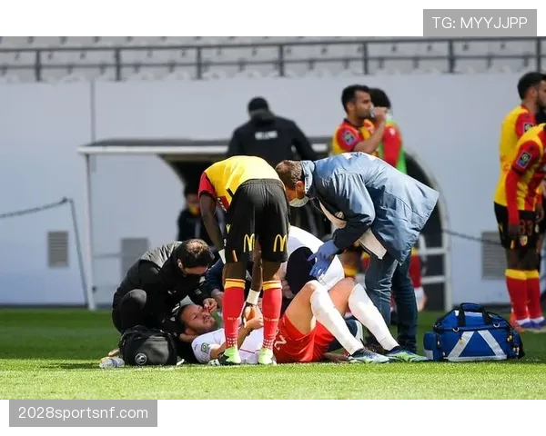 接触开始与结束地点如何影响犯规判罚？