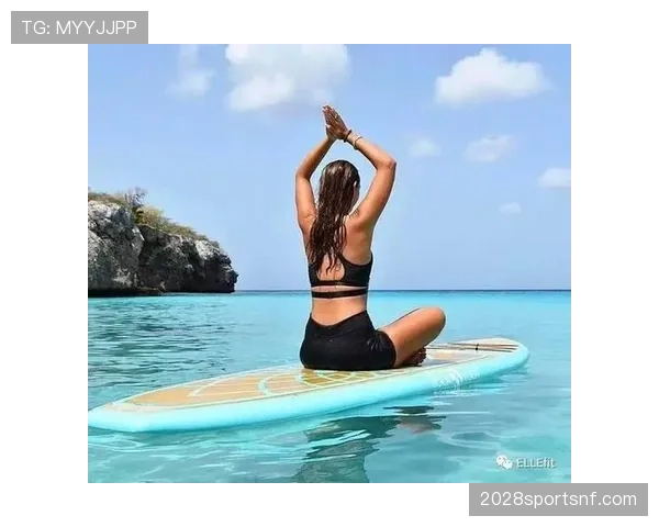 瑞安·洛赫特又在泳池边摆pose了，这自律和浮夸是怎么同时长在他身上的？