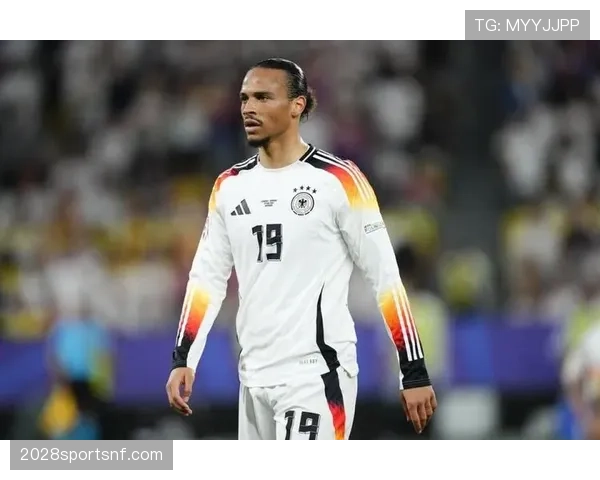 格列兹曼与萨内的前场自由人角色分化：球权集中度与终结效率的结构性差异解析